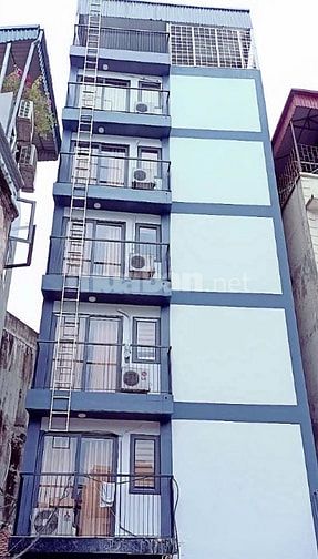 Bán nhà Mỹ Đình vị trí VIP , 20m ra đường ô tô, Dt: 35m2, 5 tầng 1 tum