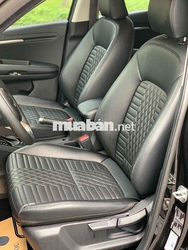 Kia Sonet 2025 Luxury 1.5 AT - 6000 km