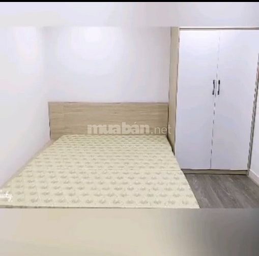 Bán nhà Mỹ Đình vị trí VIP , 20m ra đường ô tô, Dt: 35m2, 5 tầng 1 tum