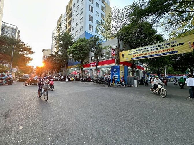 MTKD Nguyễn Văn Công ngang 7.3m 6L T.máy 127m2 KD đỉnh sát TSN 29.9 tỷ