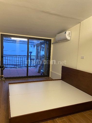 Cho thuê nhà số 118/56 ngõ 214 Nguyễn xiển, mặt ngõ ô tô