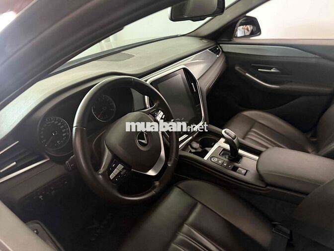 VinFast Lux SA2.0 Premium 2022