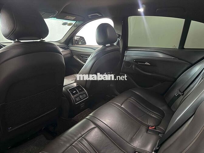 VinFast Lux SA2.0 Premium 2022