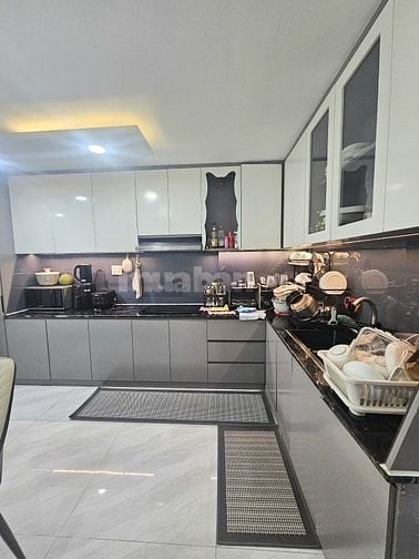 CHDV CAO CẤP - ĐƯỜNG AN BÌNH - QUẬN 5 - HXH - SÁT MT - GẦN 70M2 - 5 TẦ