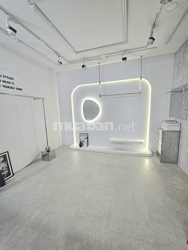 CHDV CAO CẤP - ĐƯỜNG AN BÌNH - QUẬN 5 - HXH - SÁT MT - GẦN 70M2 - 5 TẦ