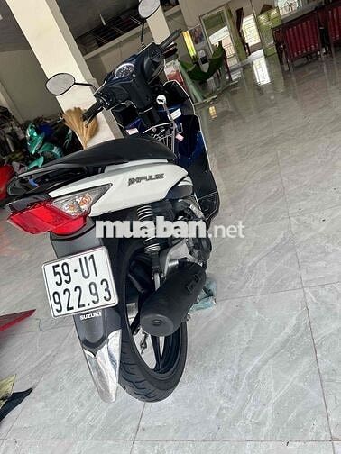 xe zin đẹp, máy êm ,xe đang sử dụng