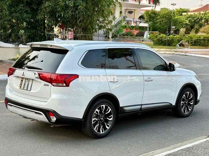 Mitsubishi Outlander  2.0 CVT premium 2020