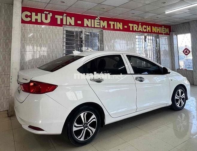 Honda City 2017 1.5 MT - 100000 km