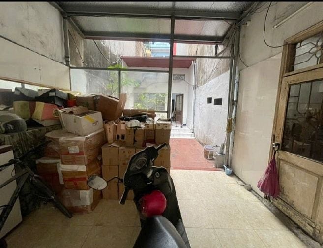 Bán nhà mặt phố Tân Mai DT 115 m2 mua 1 nhà được 2 nhà!