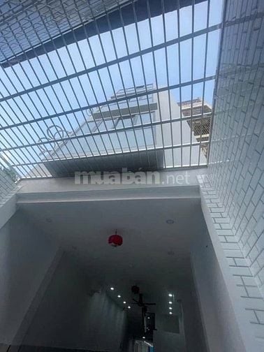 Bán Nhà 4,1x36,5m. MT Âu Dương Lân P3Q8