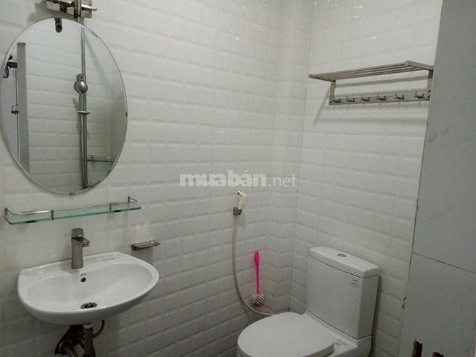 Còn 1 phòng mới máy lạnh, đẹp Như khách sạn gần Quang Trung phan Huy 