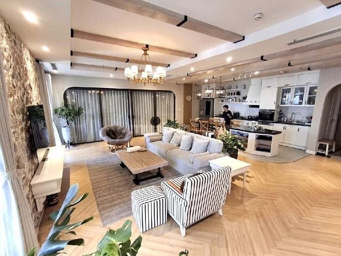 Em có 20 căn 2PN& 3PN cần bán, thuộc khu đô thị  Vinhomes Times Cit