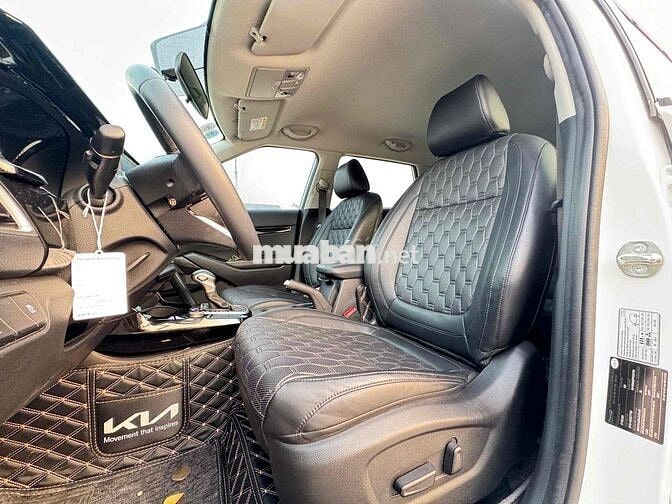 Kia Seltos 2023 1.4 Turbo Luxury - 32000 km