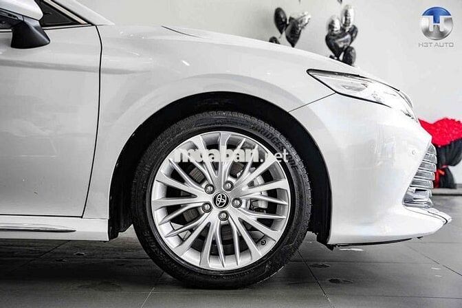 Toyota Camry 2021 2.5Q - 32000 km