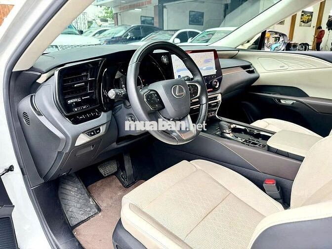 Lexus RX 2023 350 Luxury - 20000 km