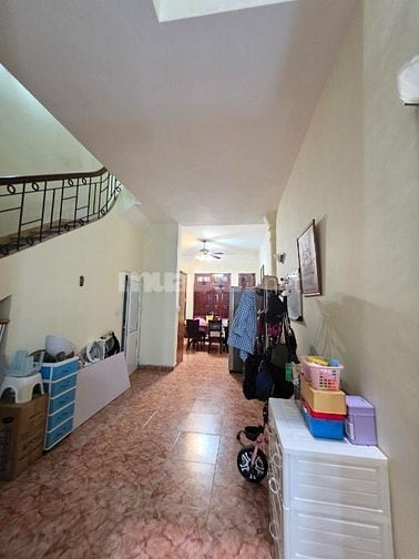 NHÀ 4 TẦNG 77M2 PHÂN LÔ OTO - GẦN PHỐ - TAM KHƯƠNG - CHÙA BỘC- ĐỐNG ĐA