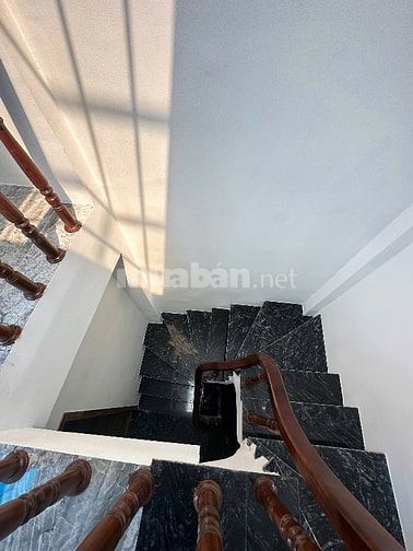  Bán Nhà Mới Kẻ Tạnh,Giang Biên 30m²,6Tầng,Ngõ Rộng Thoáng