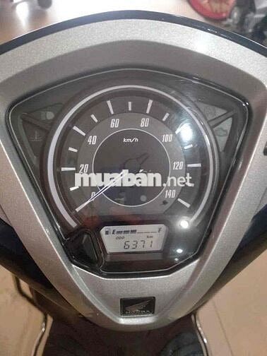 Lead 125 4val Premium