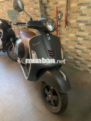 ban xe xe Piaggio GTS màu xám nhám