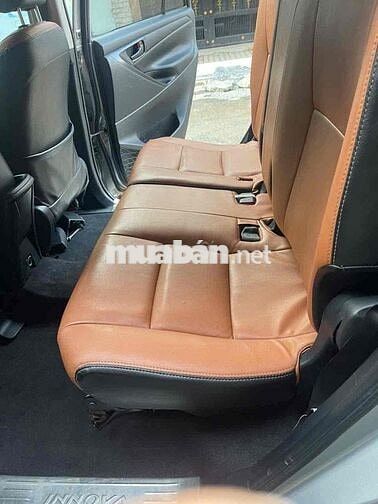 Toyota Innova 2016 2.0E - 98000 km