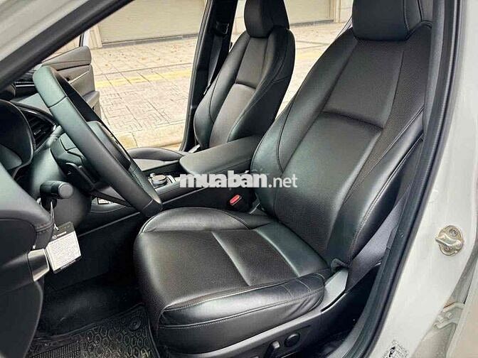 Mazda 3 2024 1.5L Luxury - 19000 km