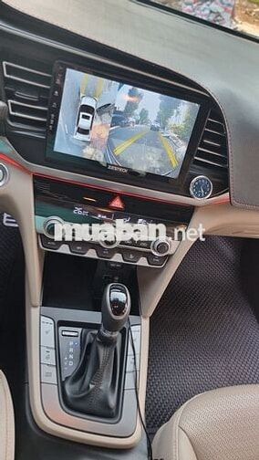 Hyundai Elantra 2021 2.0 AT - 6600 km