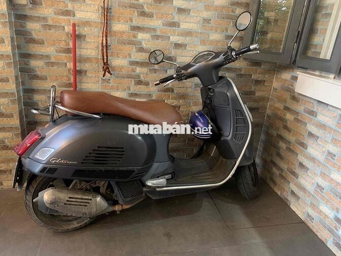 ban xe xe Piaggio GTS màu xám nhám
