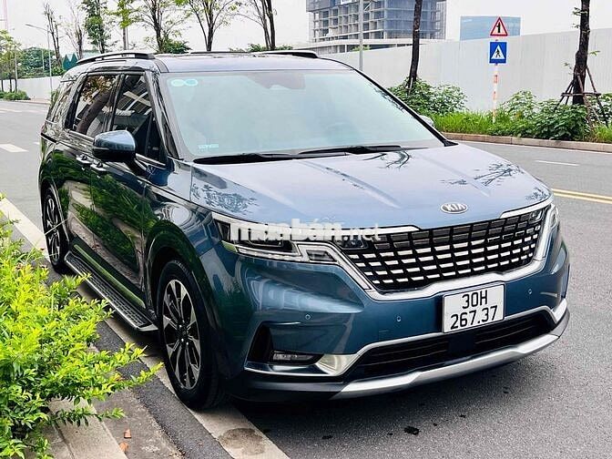 Kia Carnival 2021 3.5G Signature - 30000 km