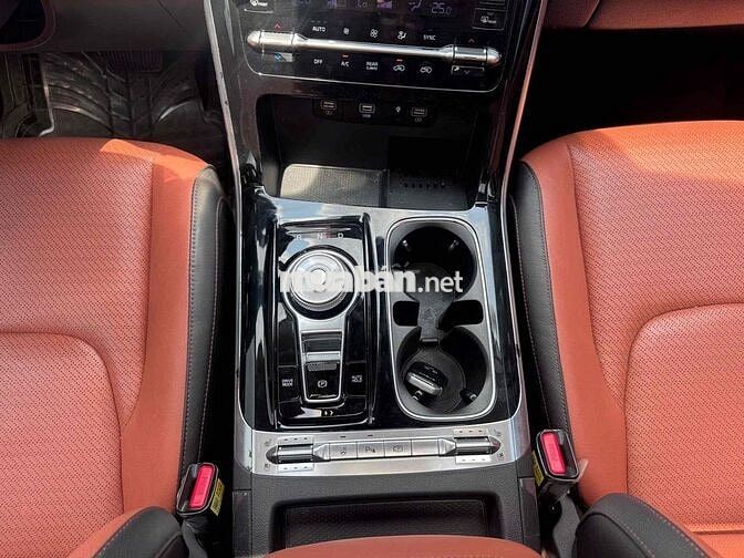 Kia Carnival 2022 2.2D Signature 7 ghế