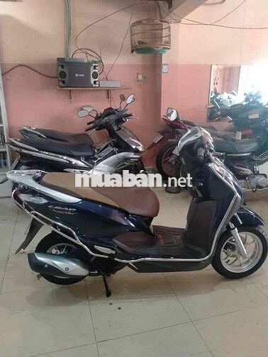 Lead 125 4val Premium