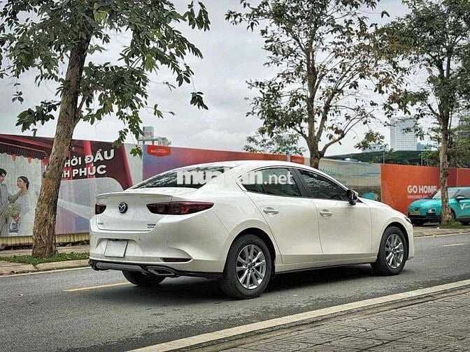 Mazda 3 2024 1.5L Luxury - 19000 km