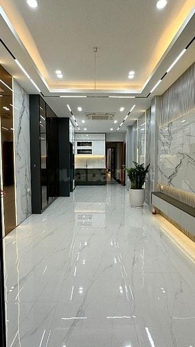 Nhà 2 mặt tiền mặt Phố Dương Văn Bé -Minh Khai. MB70m2*6T thang máy. 