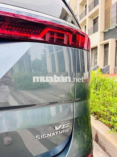 Kia Carnival 2021 3.5G Signature - 30000 km