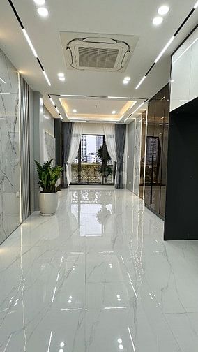 Nhà 2 mặt tiền mặt Phố Dương Văn Bé -Minh Khai. MB70m2*6T thang máy. 