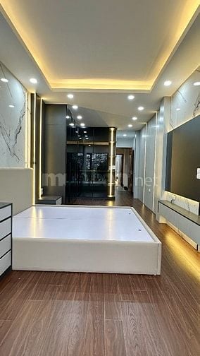 Nhà 2 mặt tiền mặt Phố Dương Văn Bé -Minh Khai. MB70m2*6T thang máy. 