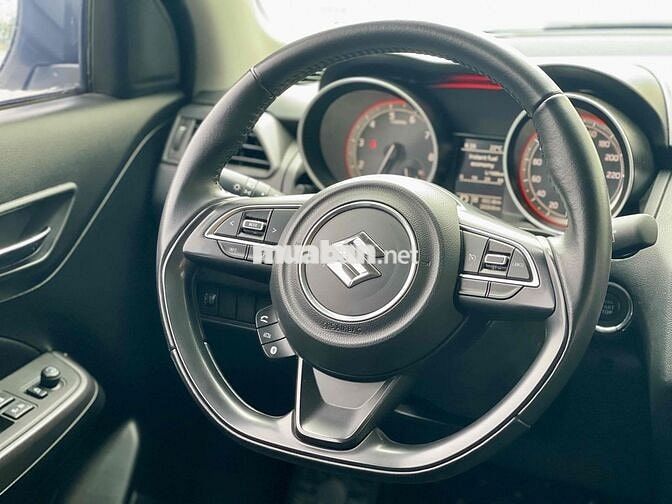 Suzuki Swift 2021 GLX 1.2 AT - 26000 km