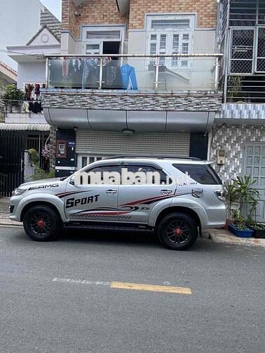 Toyota Fortuner 2015 2.7V 4x4 AT