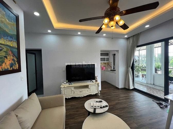 Bán nhà tập thể mặt phố Kim Mã - Ngọc Khánh , Ba Đình 