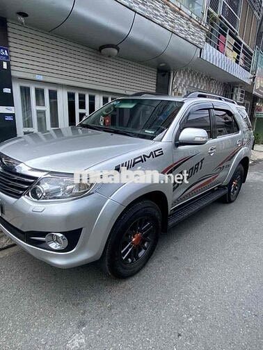 Toyota Fortuner 2015 2.7V 4x4 AT