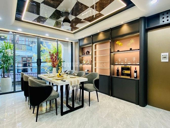 Siêu phẩm 4 Lầu THANG MÁY CAO CẤP xe hơi trong nhà Đường Số 3, P8, Q.G