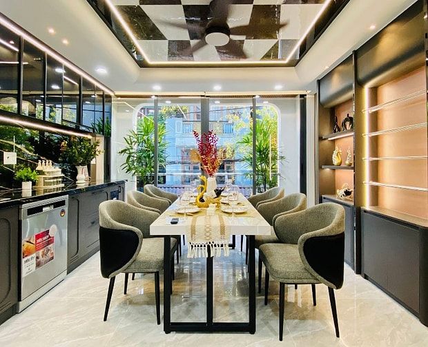Siêu phẩm 4 Lầu THANG MÁY CAO CẤP xe hơi trong nhà Đường Số 3, P8, Q.G