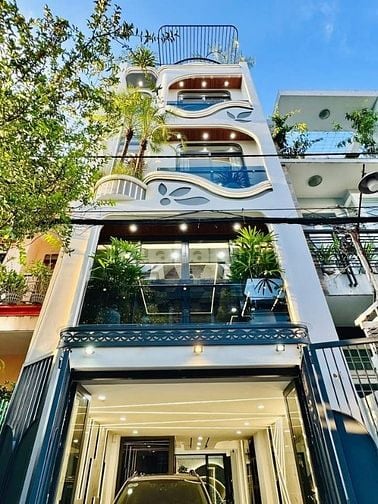 Siêu phẩm 4 Lầu THANG MÁY CAO CẤP xe hơi trong nhà Đường Số 3, P8, Q.G