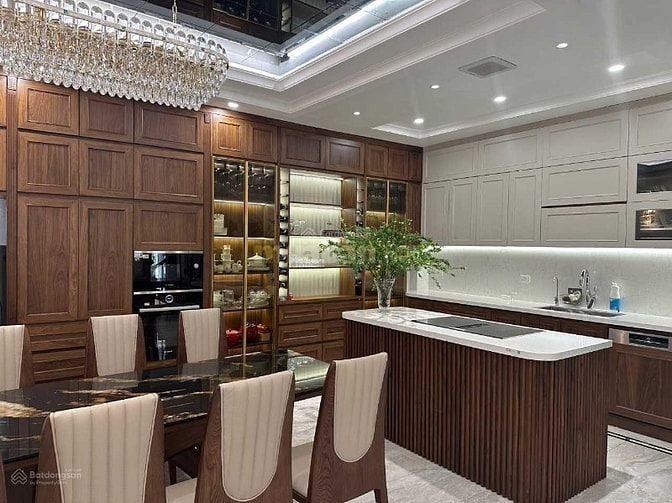 Bán CHCC Mỹ Đình Sông Đà:DT 135m2, 4N, 2VS, Fun nội thất,Gía bán 8.2Tỷ