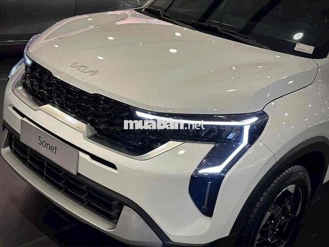kia new sonet 1.5 Luxury
