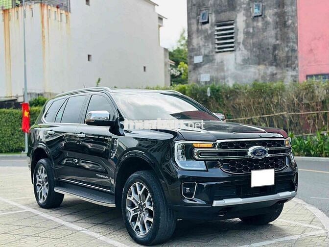 Everest 2022 Titanium 2.0L AT 4x2