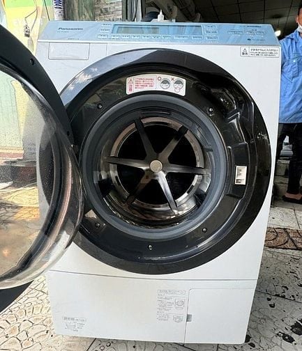 Máy giặt sấy PANASONIC NA-VX700AL  giặt 10kg sấy 6kg,sx 2020 độ mới ca