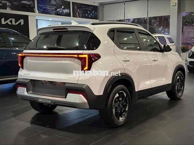 kia new sonet 1.5 Luxury