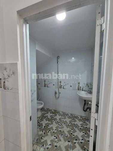 Bán Nhà MT phạm thế hiển P7Q8 nhà vuông vức 