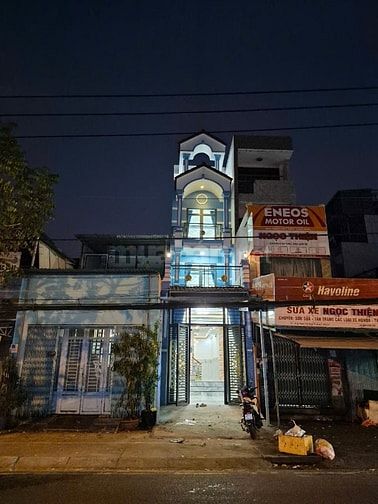 Bán Nhà MT phạm thế hiển P7Q8 nhà vuông vức 