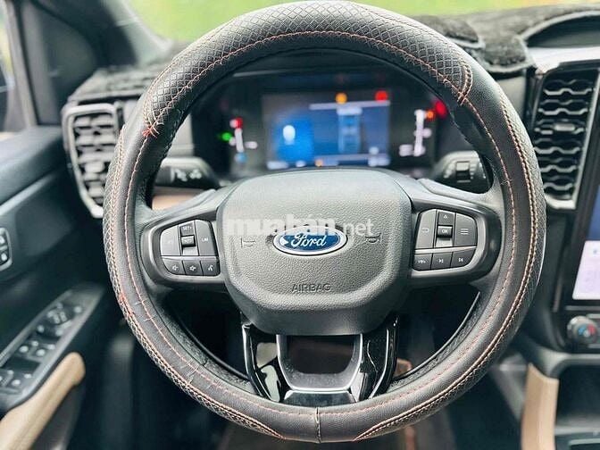 Everest 2022 Titanium 2.0L AT 4x2